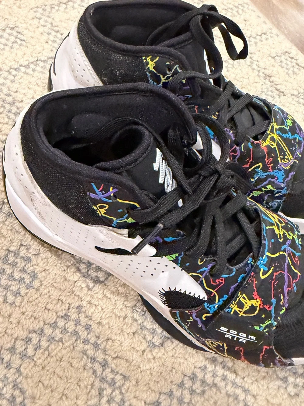 Jordan Basketball Shoes Black Multicolor Paint Splatter Sneakers Size 8.5